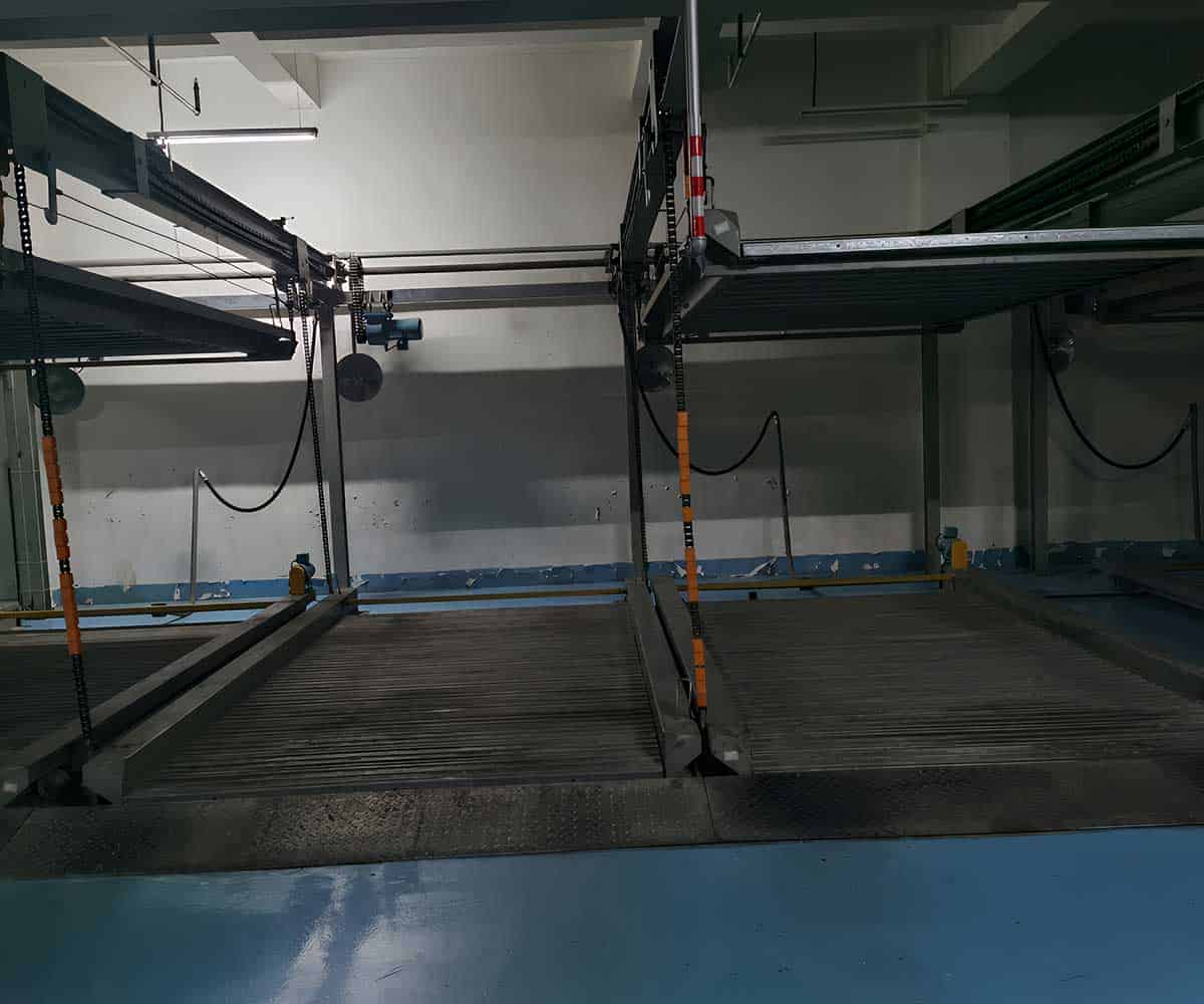 四柱式机械停车设备的‌车辆尺寸限制